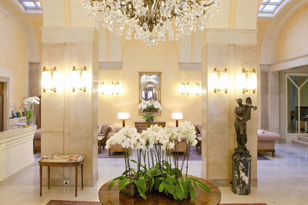 Vittoria Hotel 53/75
