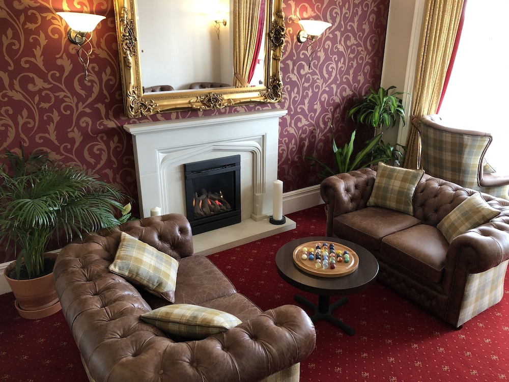 Queenswood Hotel 30/45