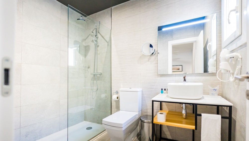 Moon Hotel Spa 45/50