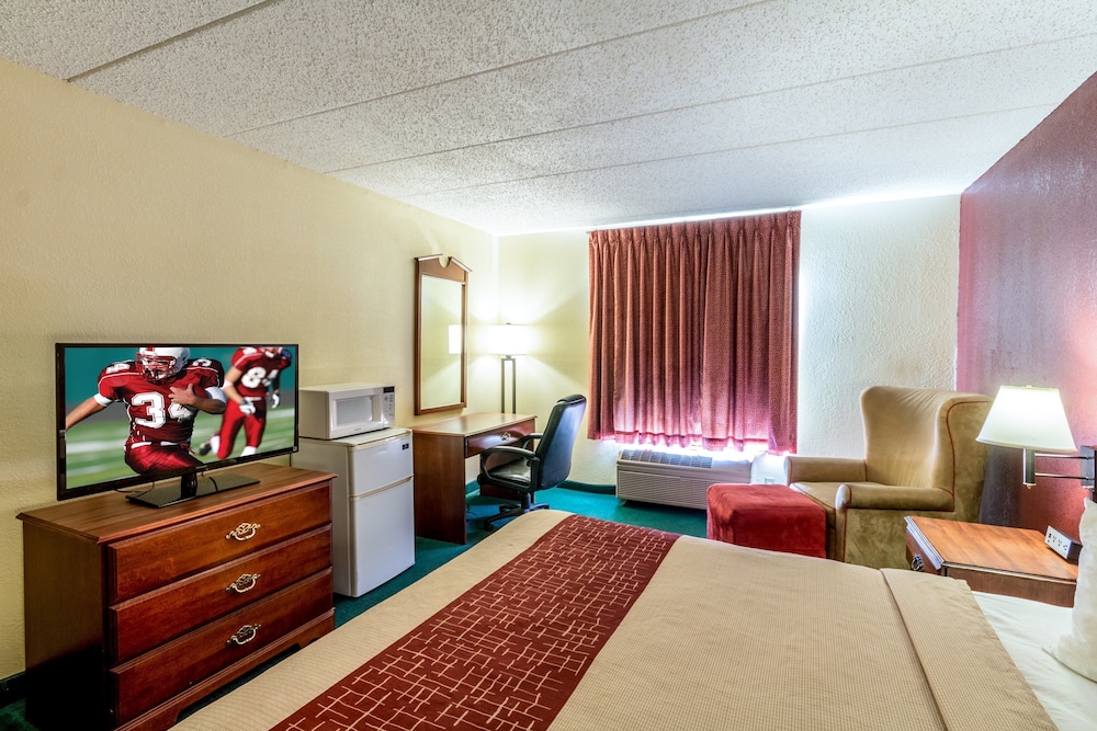 Red Roof Inn Morehead 19/56