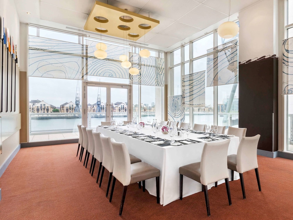 Novotel London Excel 45/60