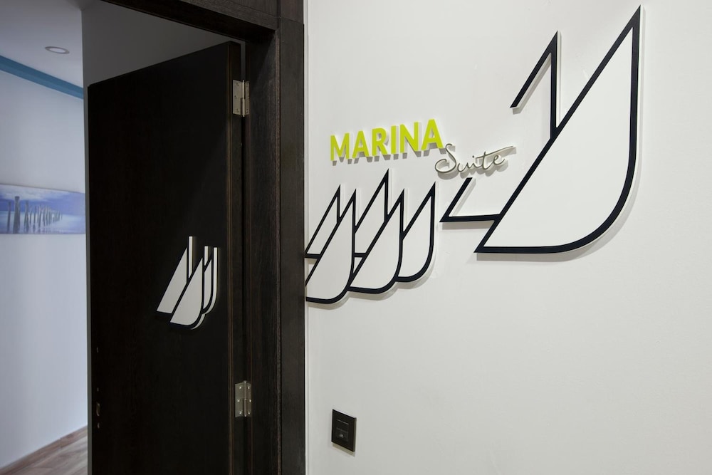 Gran Marina Suites 42/67