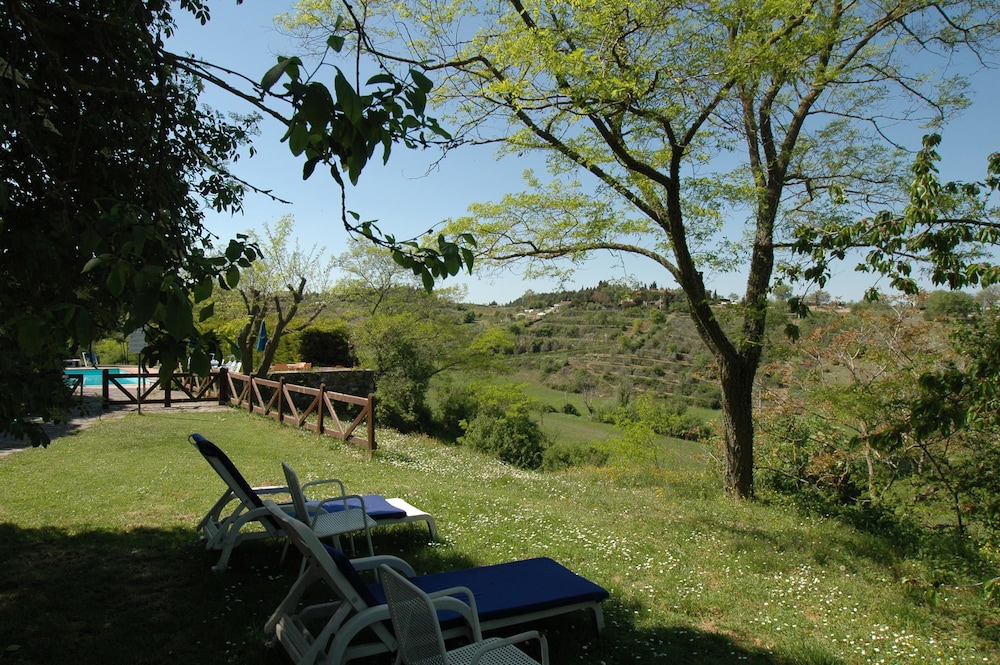 Albergo Il Colombaio 23/24