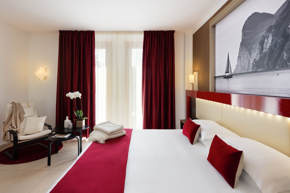 Kairos Garda Hotel 19/47