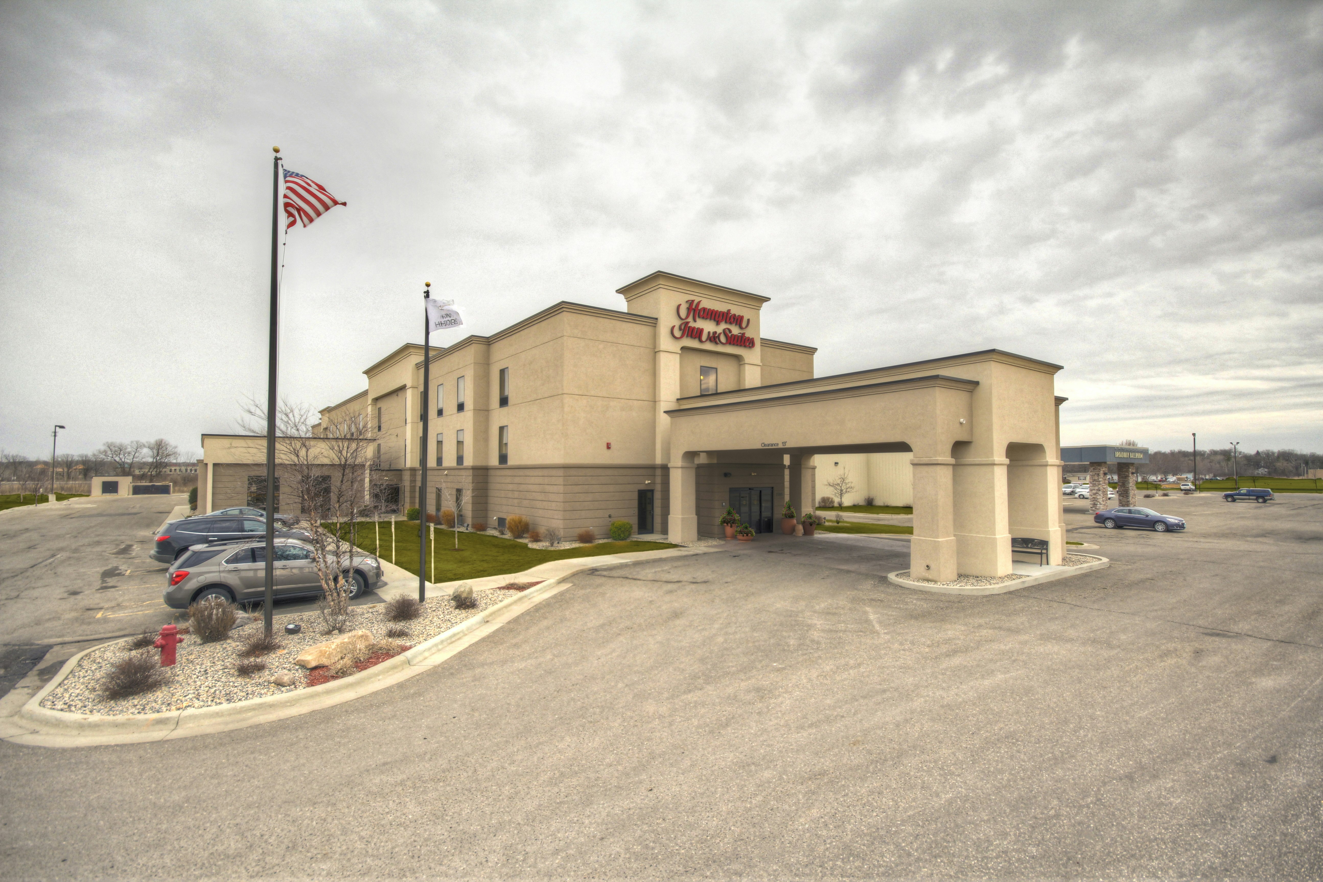 Hampton Inn & Suites Alexandria MN 43/50