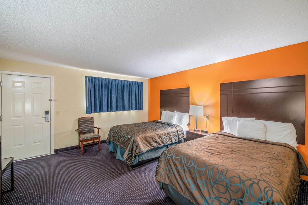 Americas Best Value Inn Giddings 16/37