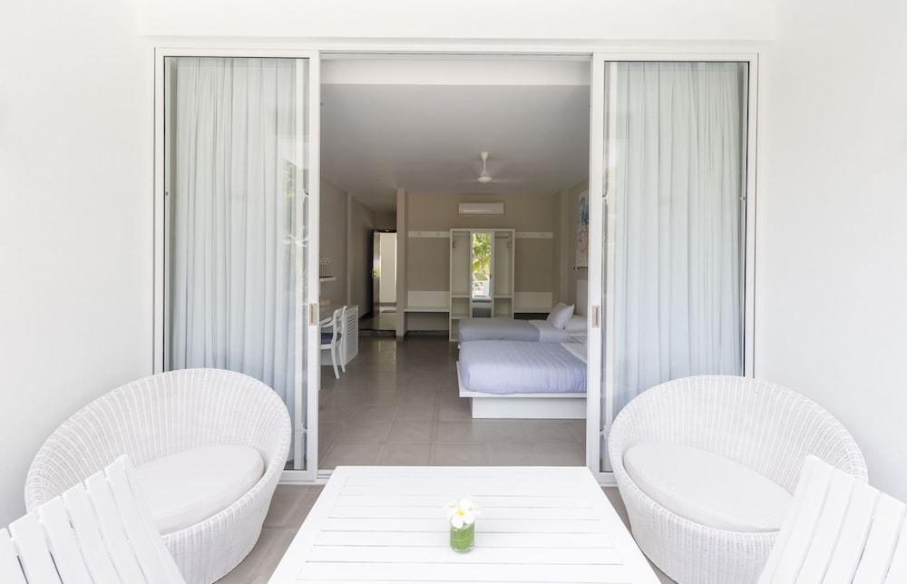 Taru Villas Mawella 50/50