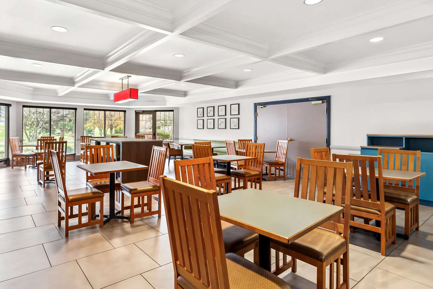 Country Inn & Suites By Radisson Portage IN 15/23
