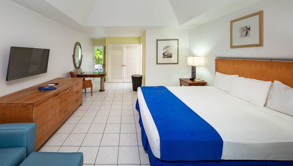 Deja Resort All Inclusive 12/56