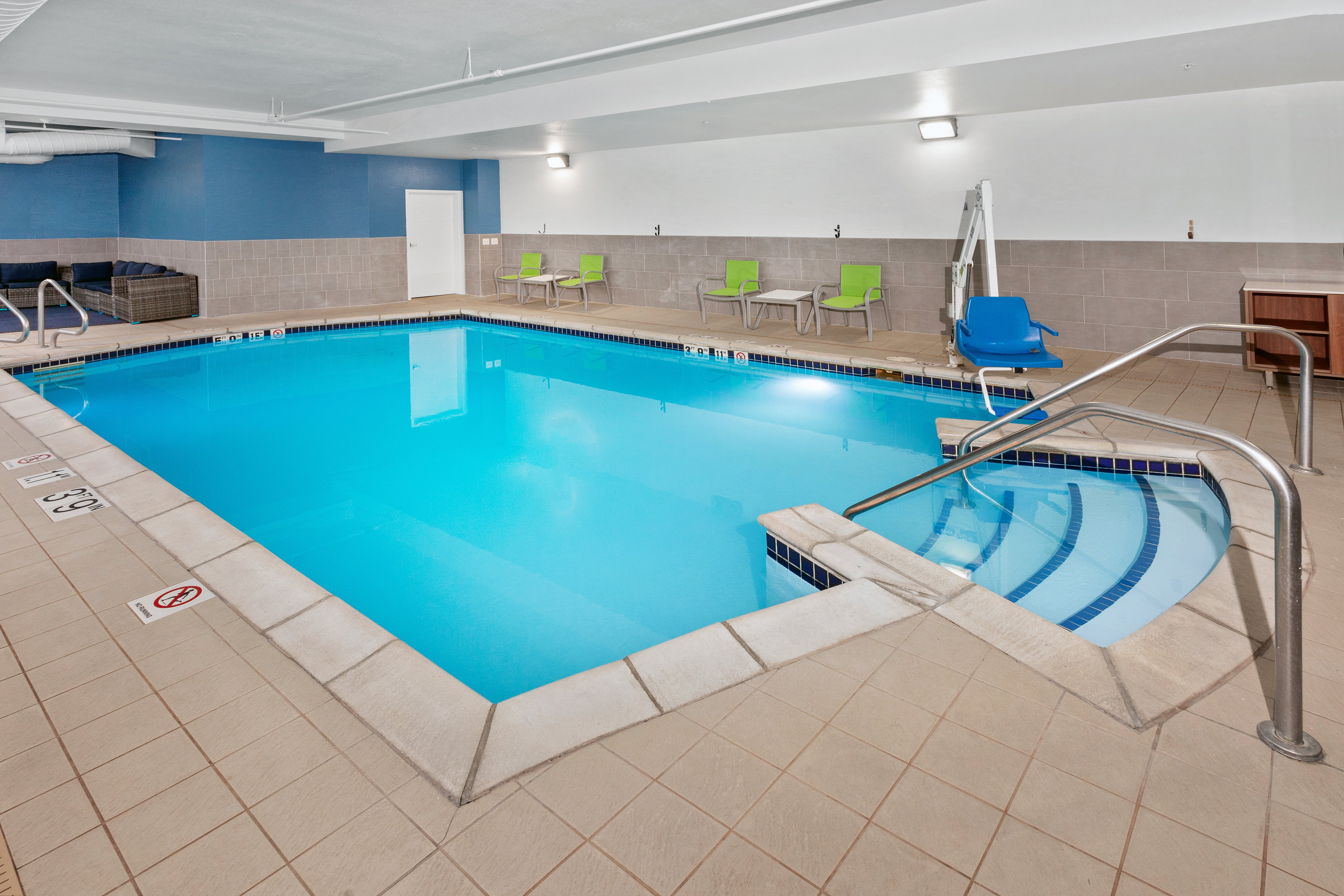 Holiday Inn Express Hotel And Suites Chicago Arpt Area West Ohare 29/46