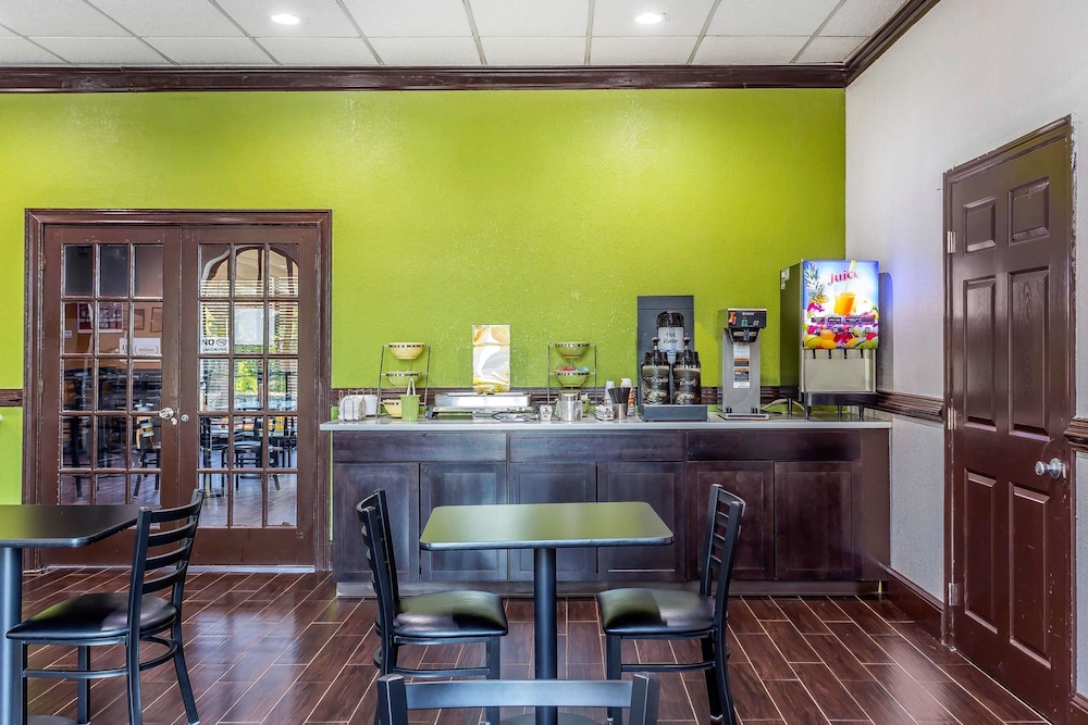 Quality Inn Forsyth Near GA Public Safety Training Center 20/22