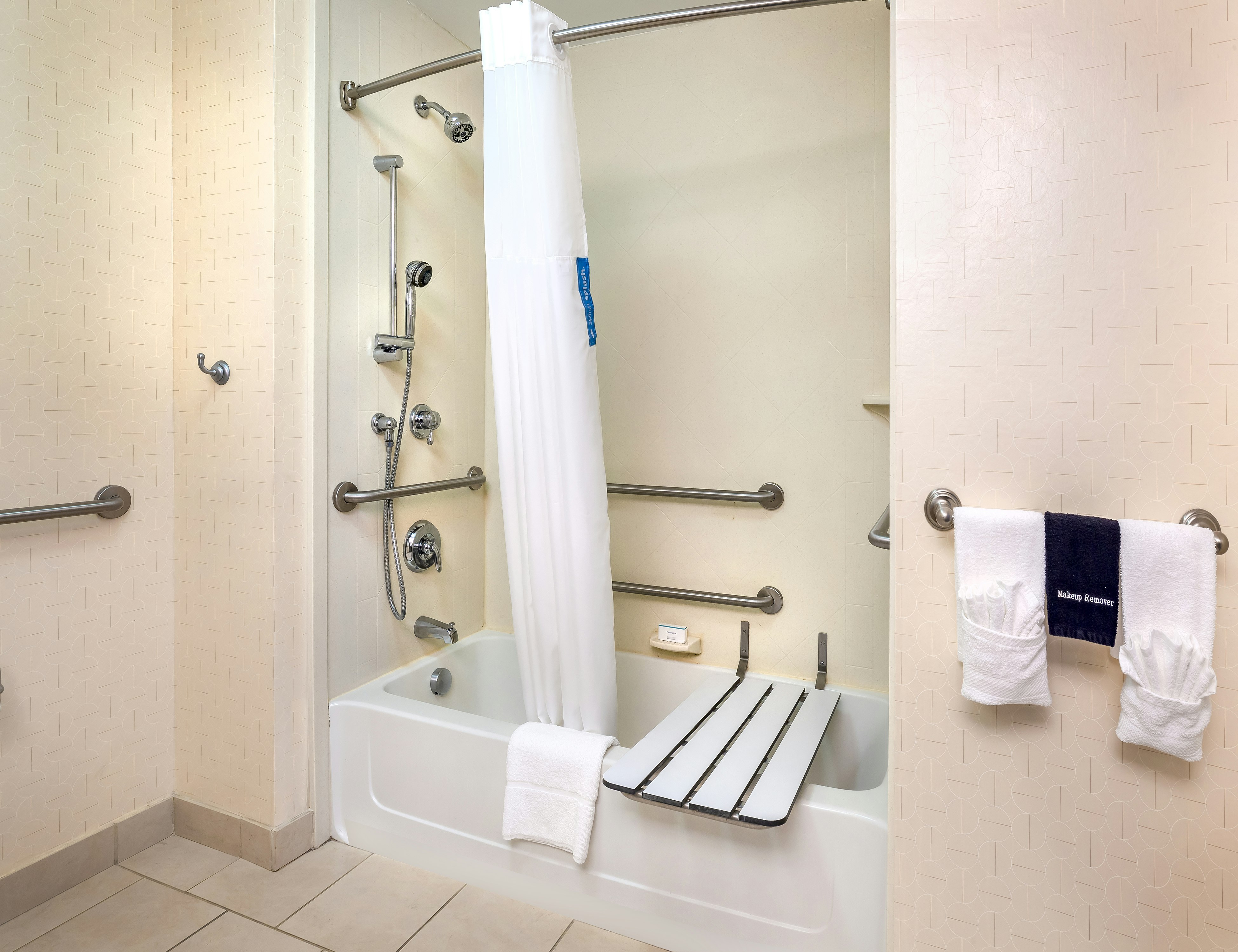 غرفة بسرير كينج لذوي الإعاقة، Hampton Inn & Suites Chicago Southland Matteson 3/4
