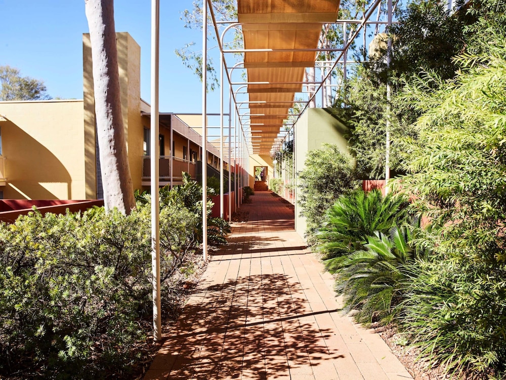 Emu Walk Apartments 46/49