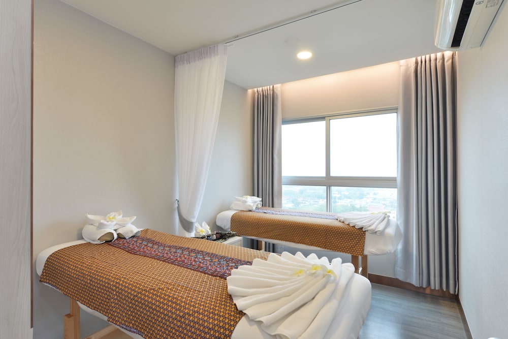 Centre Point Prime Hotel Pattaya 23/50