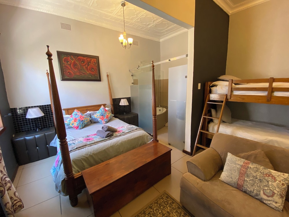 House On York Guest House 13/47