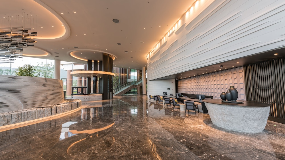 Renaissance Suzhou Taihu Lake Hotel 2/58