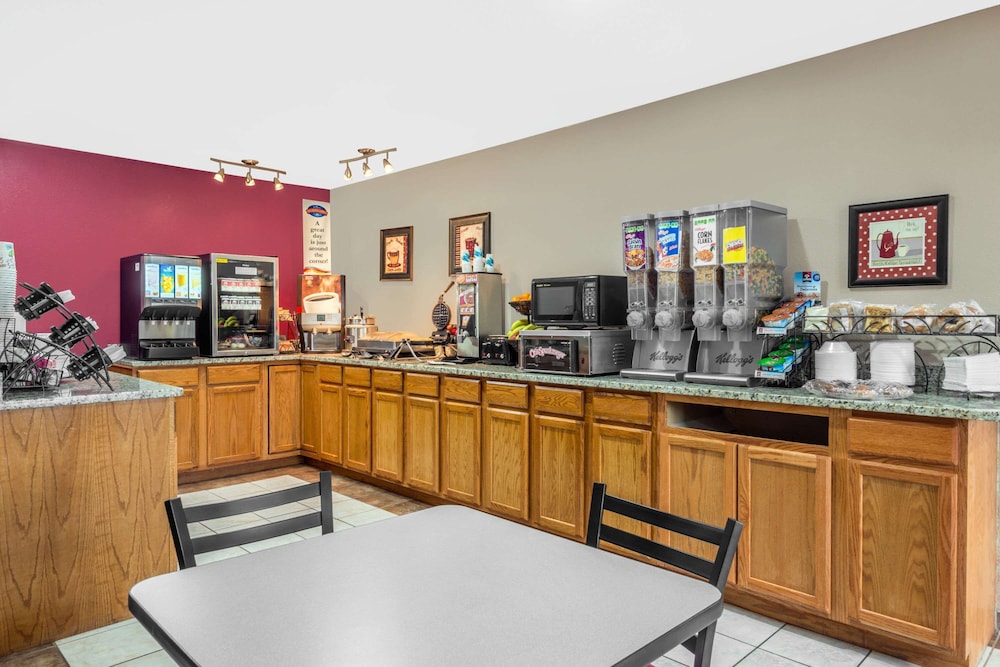 Baymont By Wyndham Enid 23/25