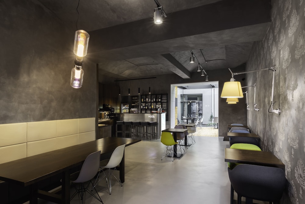 Moods Boutique Hotel 8/41