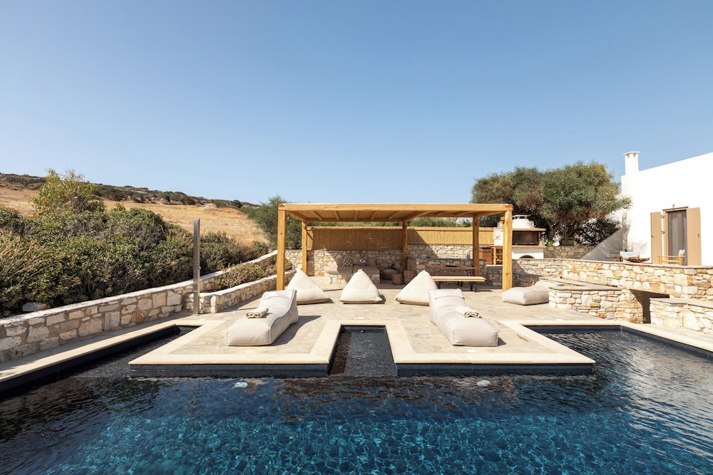 MG Villas 24/50