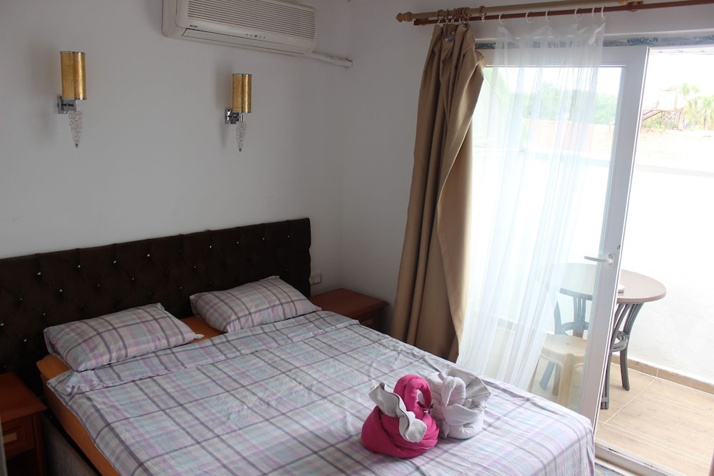 Gozde Hotel 12/49