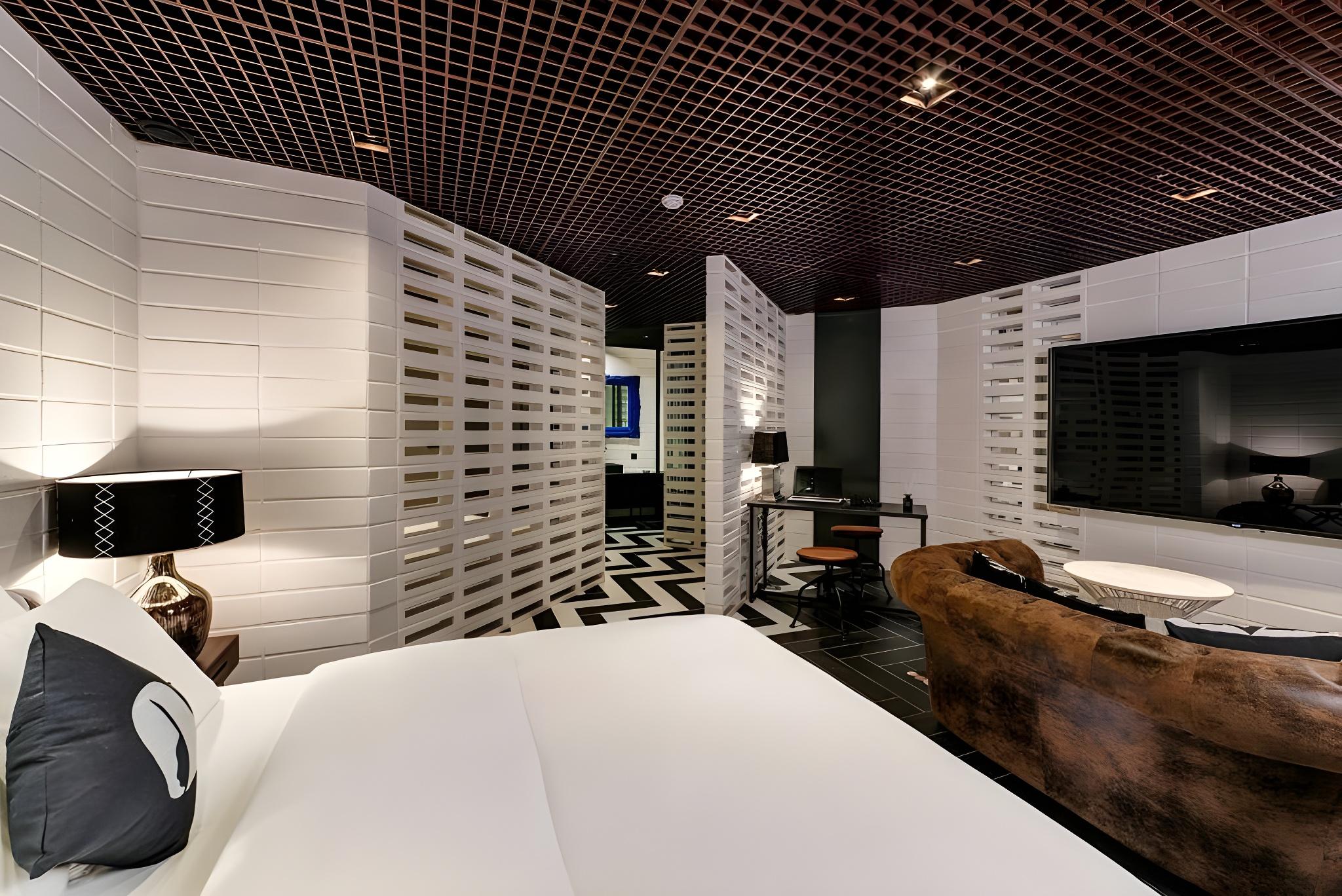 Designer, Suite, Bathtub