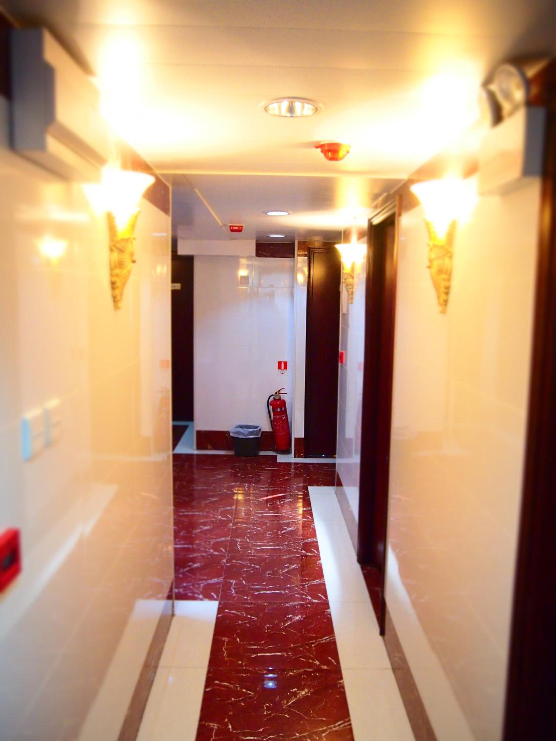 Manila Lounge 5/59