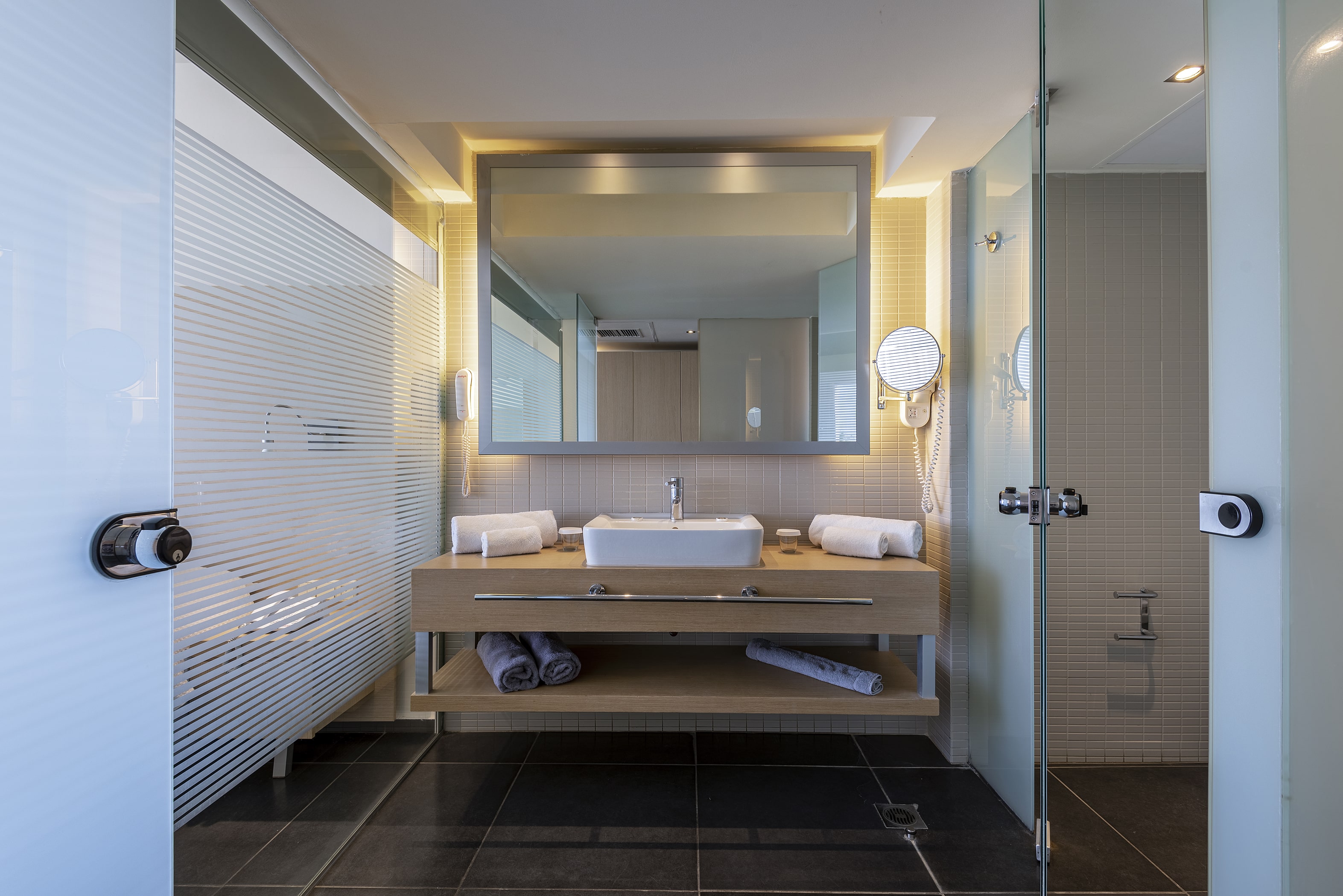 Room, Double Bed, Lateral Side Sea View