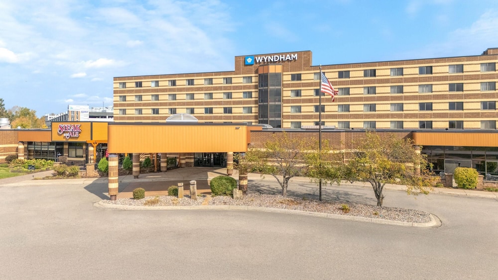 Wyndham Minneapolis South/Burnsville 60/64