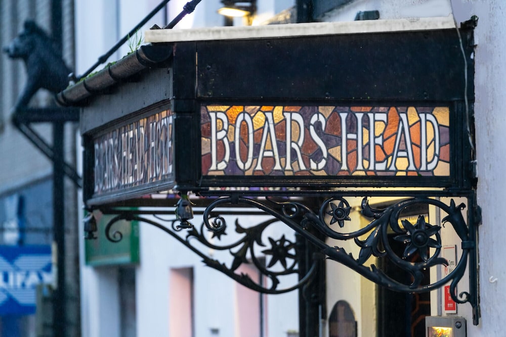 Boars Head Hotel 2/50