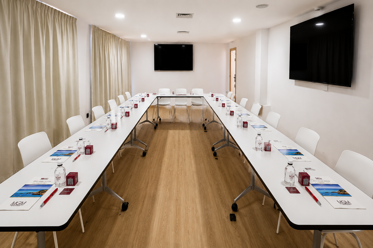 Grand Muthu Golf Plaza Hotel and Spa 1/4