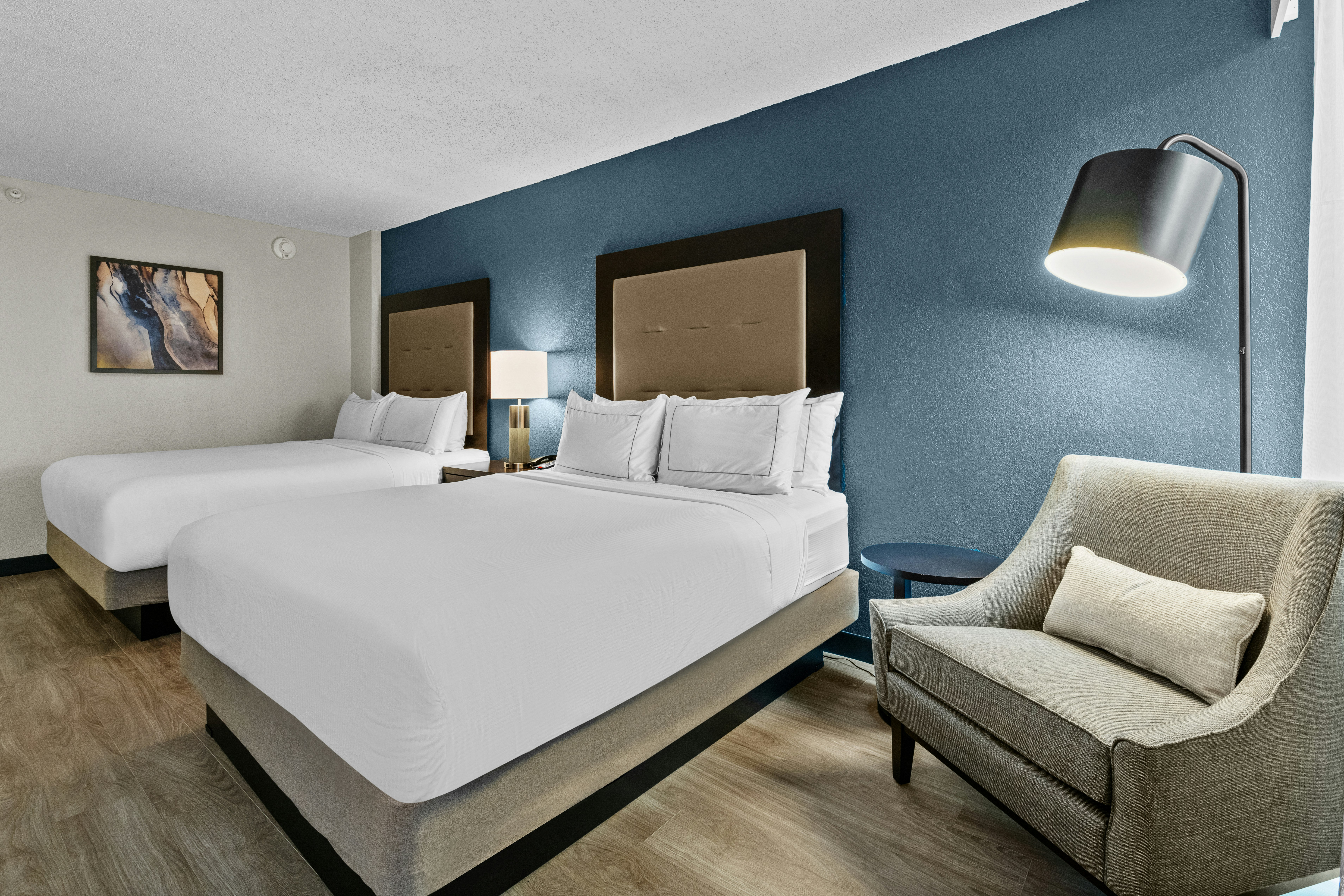 room, 2 queen beds