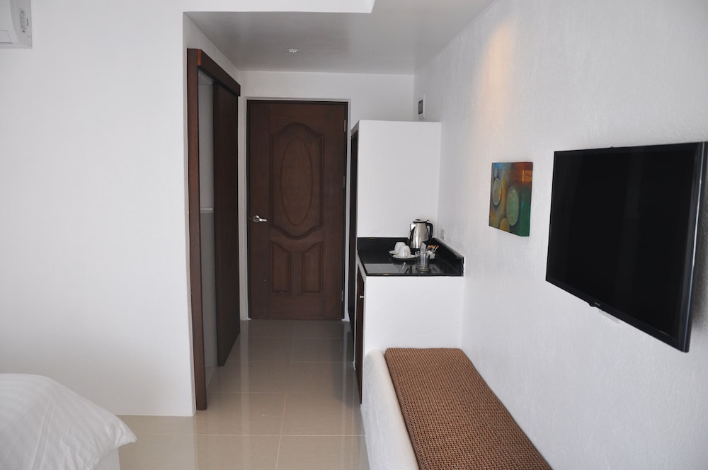 Calypso Beach Dive Resort 34/76