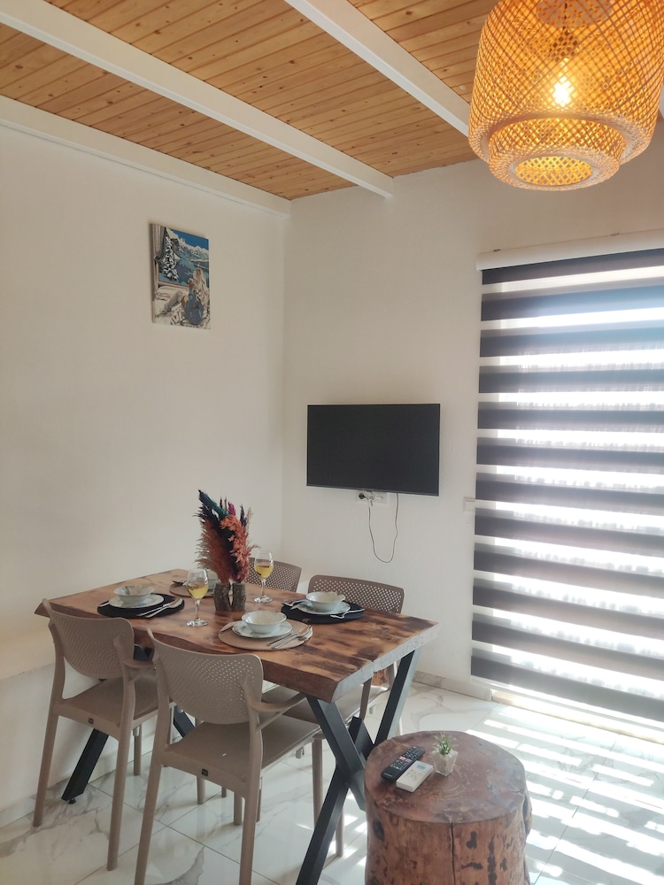 Villa Ay 42/48