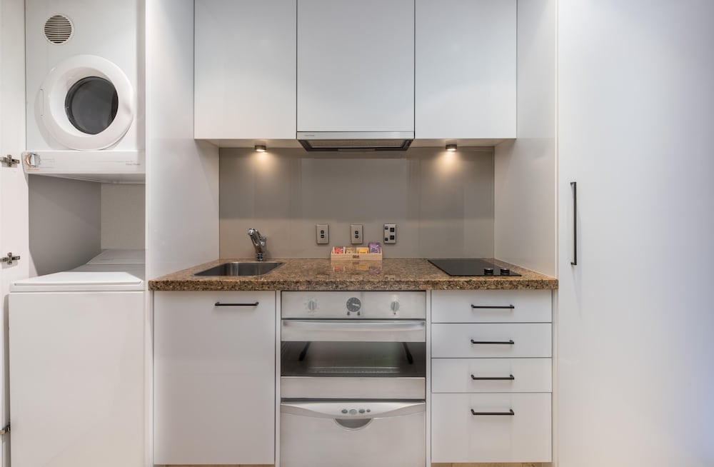 Avani Auckland Metropolis Residences 52/66