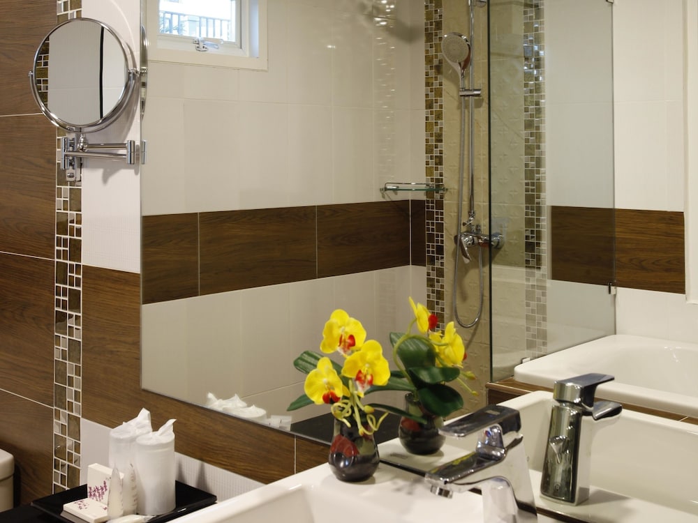 ORCHID RESORTEL 33/65