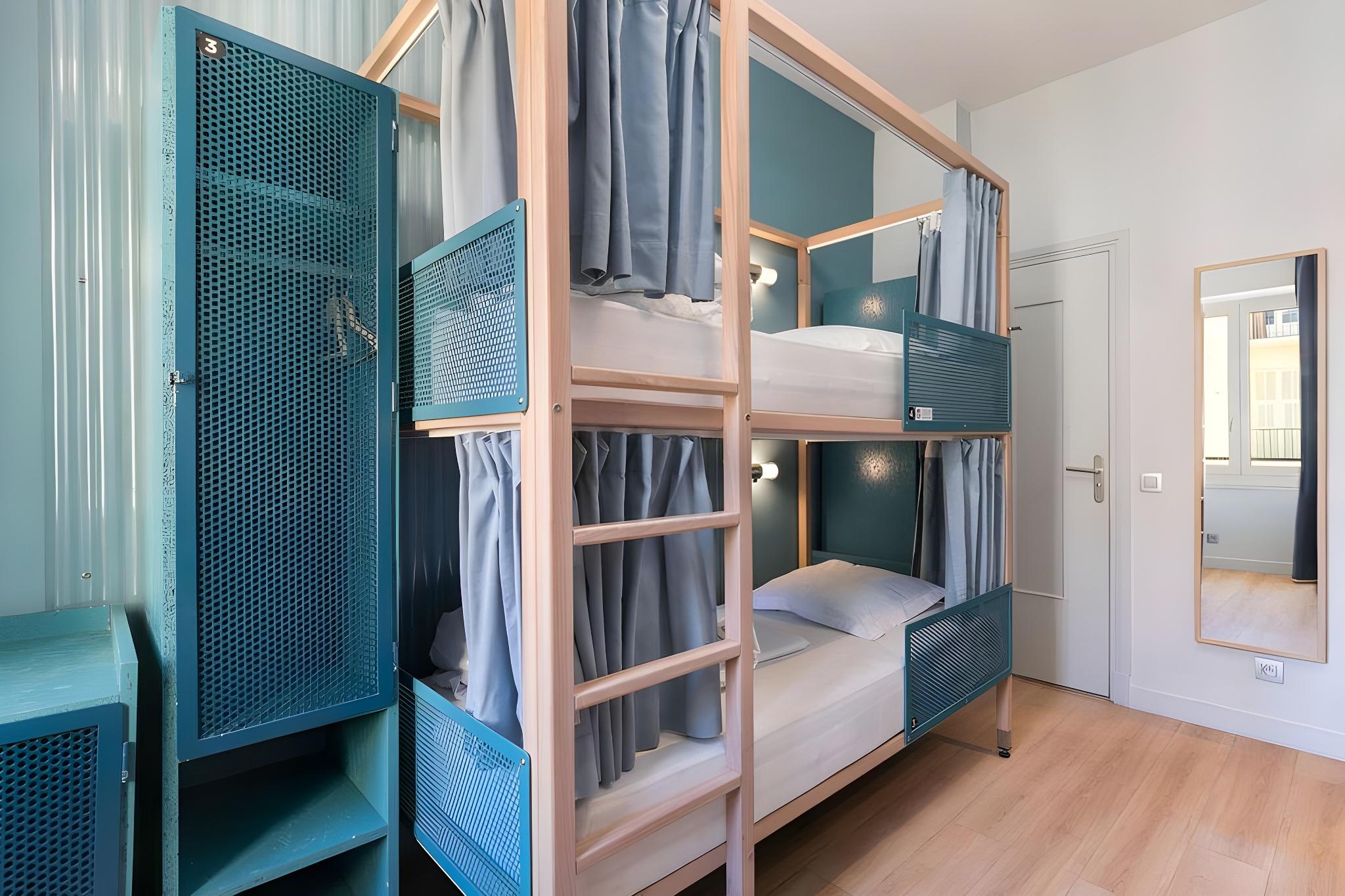 Female Dorm, Standard, 4 Beds
