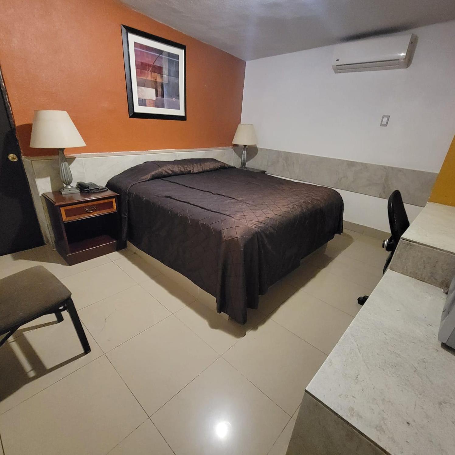 Hotel Villa del Sol Chihuahua 9/35