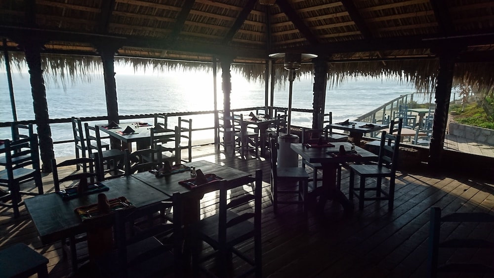 Las Rocas Resort Spa 28/50