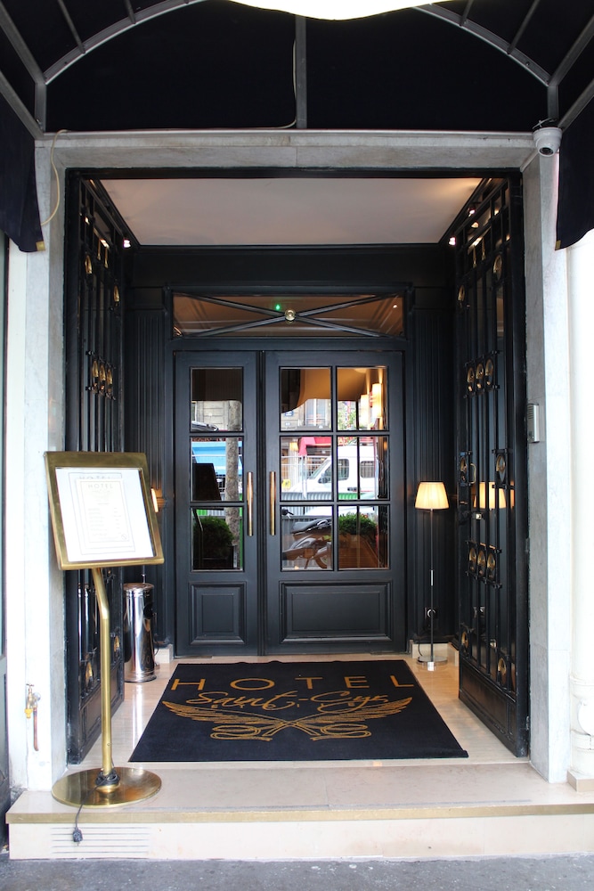 Hotel Saint Cyr Etoile 9/65