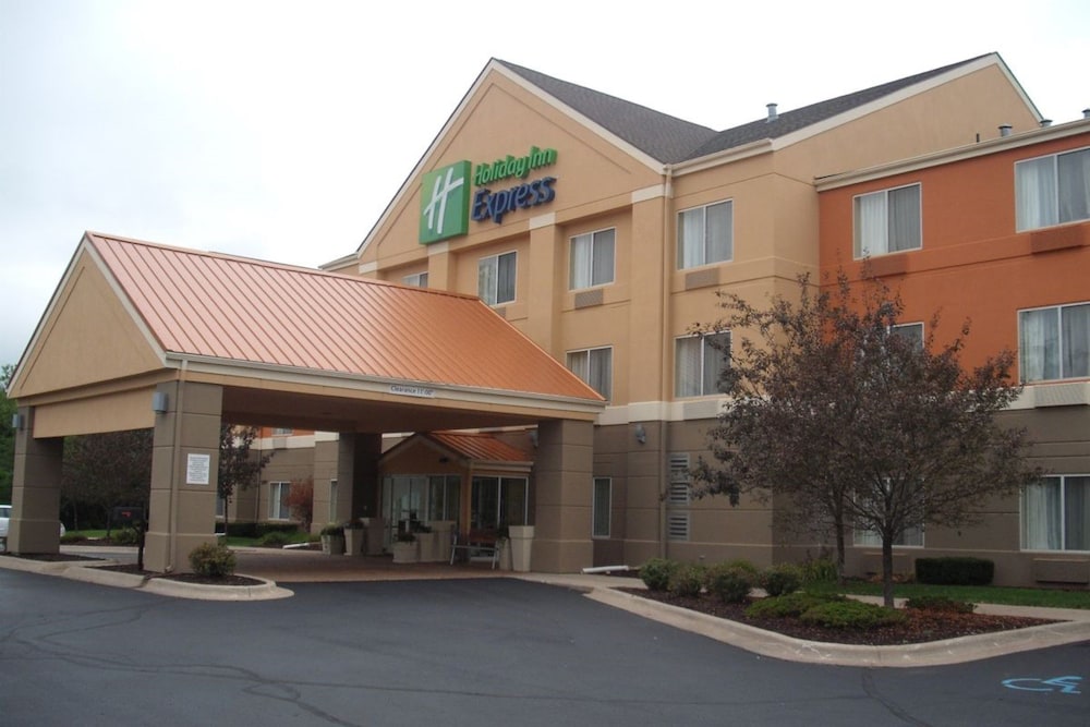 Holiday Inn Express Lapeer 1/71