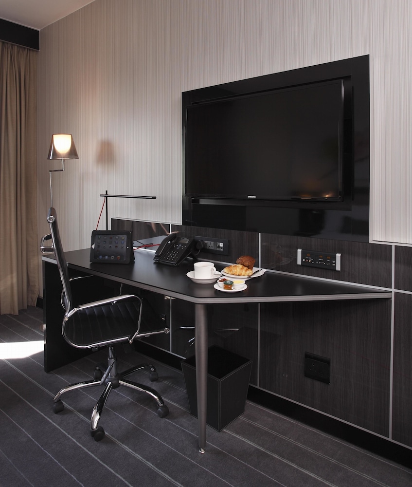 The Maslow Sandton 35/50