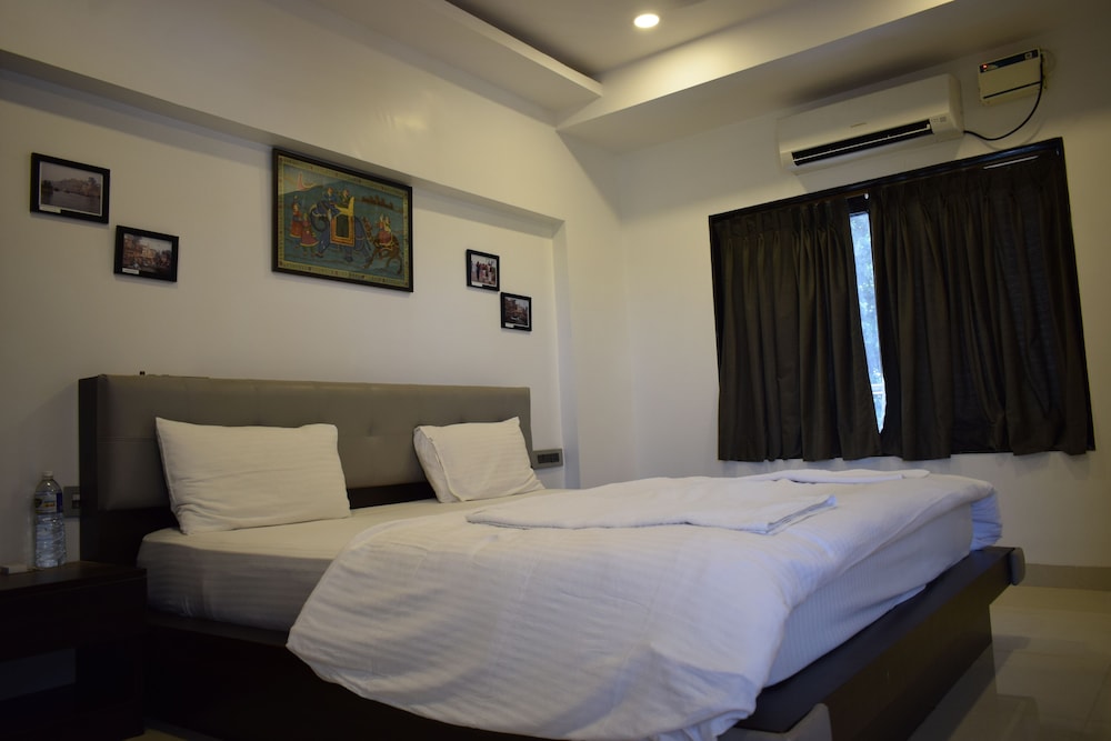 Athi Resorts 12/50