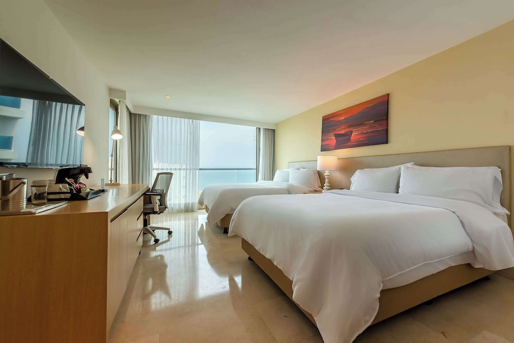 غرفة بسريرين كوين، Radisson Cartagena Ocean Pavillion Hotel 2/3