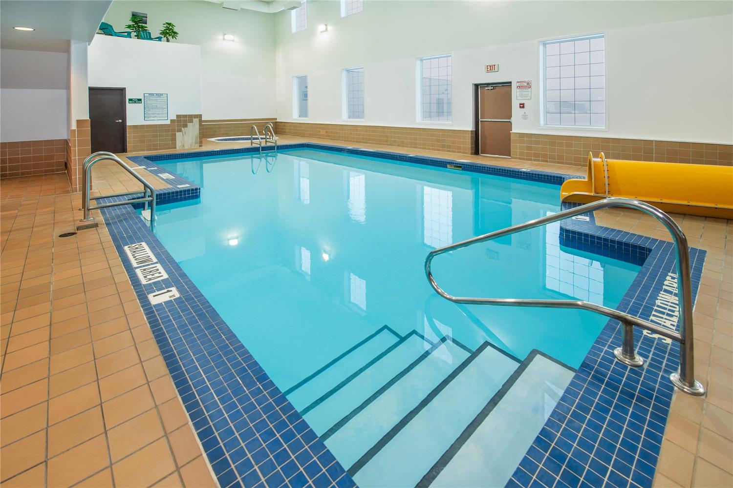 Quality Inn and Suites Lethbridge East 41/52