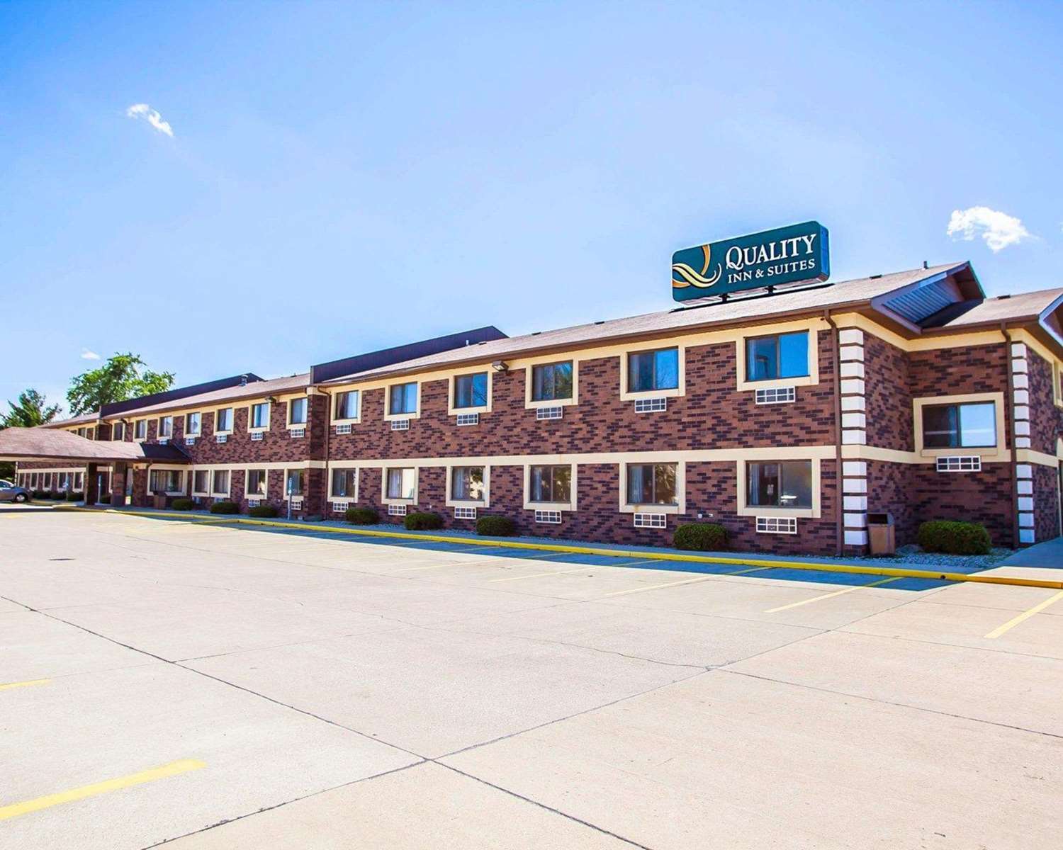 Quality Inn & Suites Champaign North - Urbana 22/23