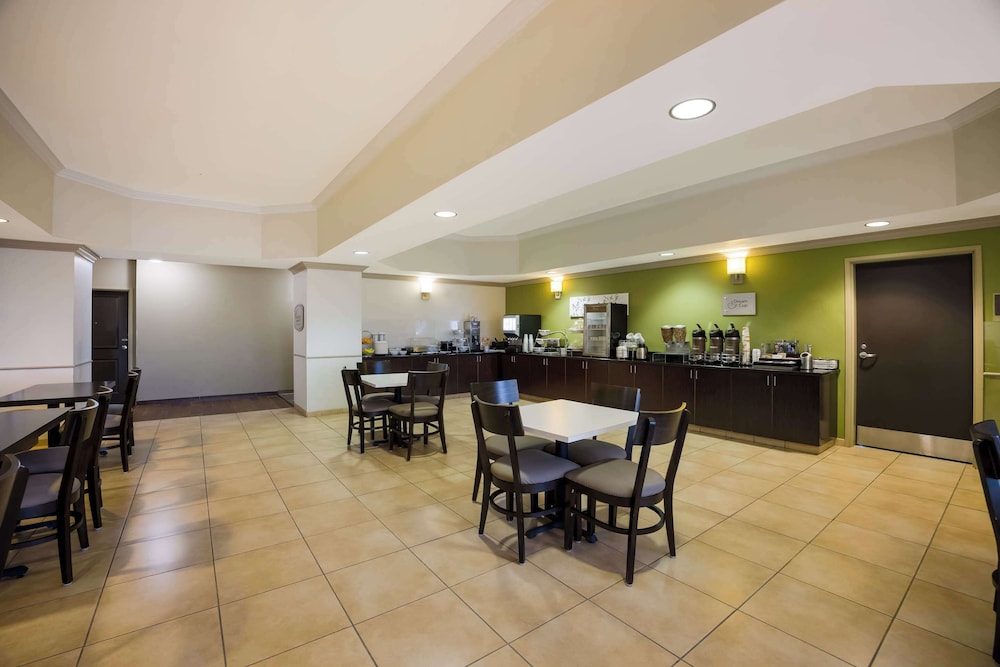 Sleep Inn & Suites Colby 28/38