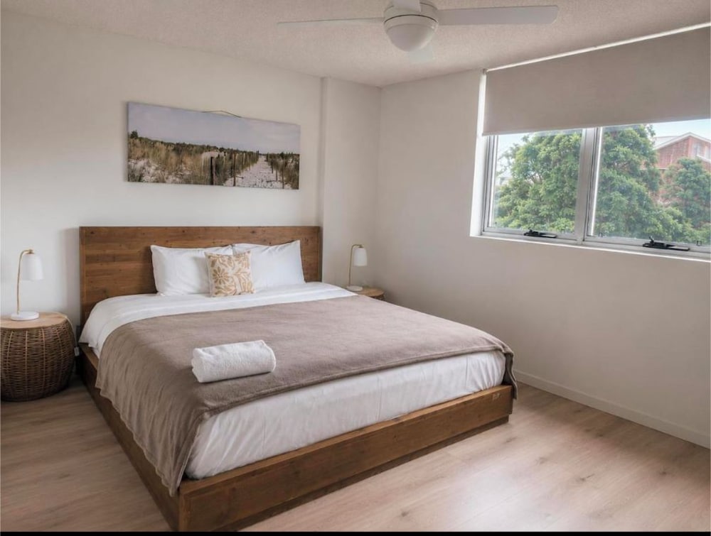 Tradewinds Apartments 18/50