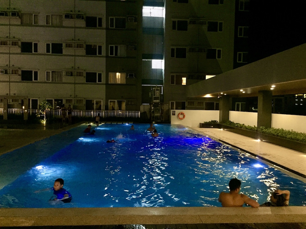 Avida Towers Condotel 4/36