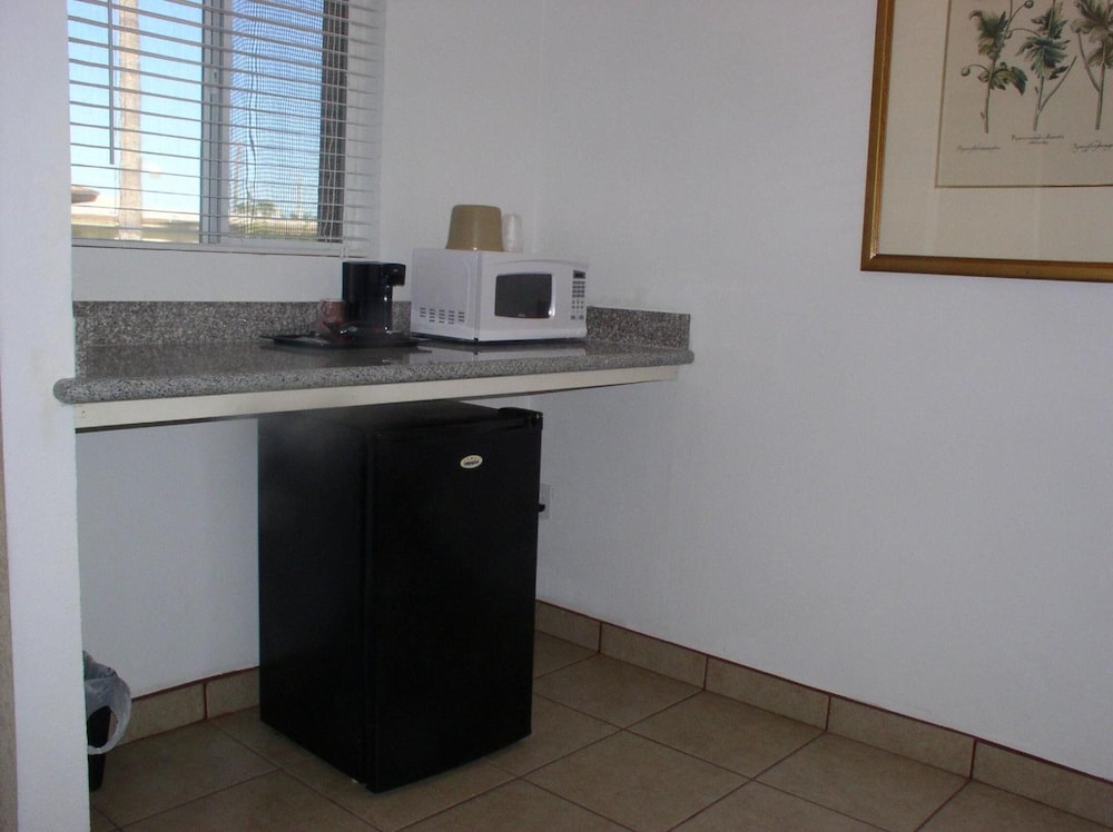 American Executive Inn 31/58