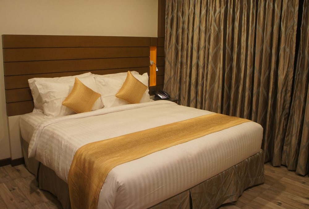 Hotel X Gazipur 11/46
